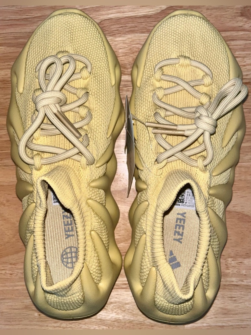 adidas Yeezy 450 ‘Sulfur’ - Picture 5 of 8